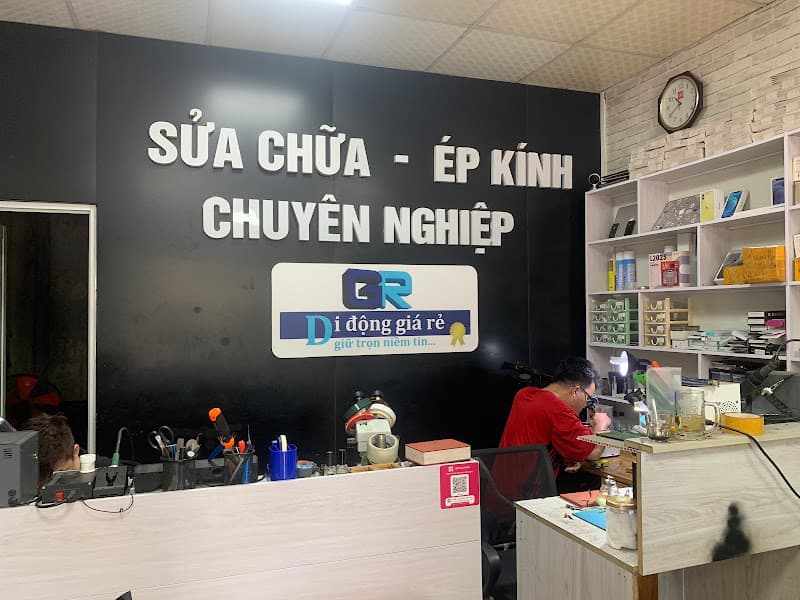 Hình ảnh Điện Thoại Di Động Giá Rẻ - Fast Phone Repair , Sim 5G Travel , Replace Screen , Battery Iphone - 2