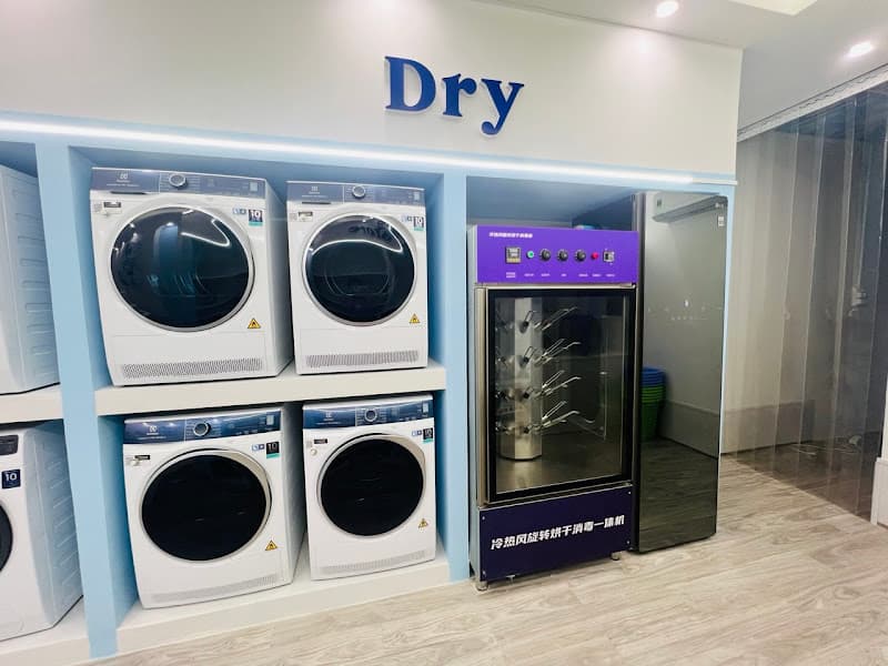 Hình ảnh Giặt sấy WASHUP - Vệ sinh giày, nón bảo hiểm Cần Thơ - 2