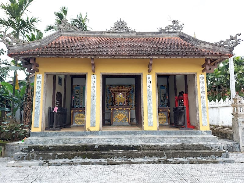 Đình làng Kim Long