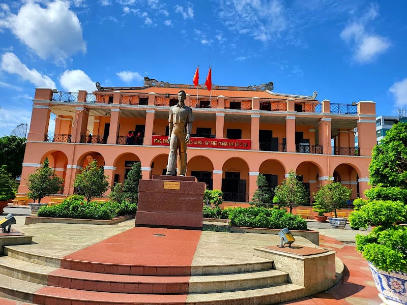 Bến Nhà Rồng - Bảo tàng Hồ Chí Minh