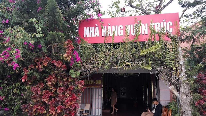 Nhà Hàng Vườn Trúc