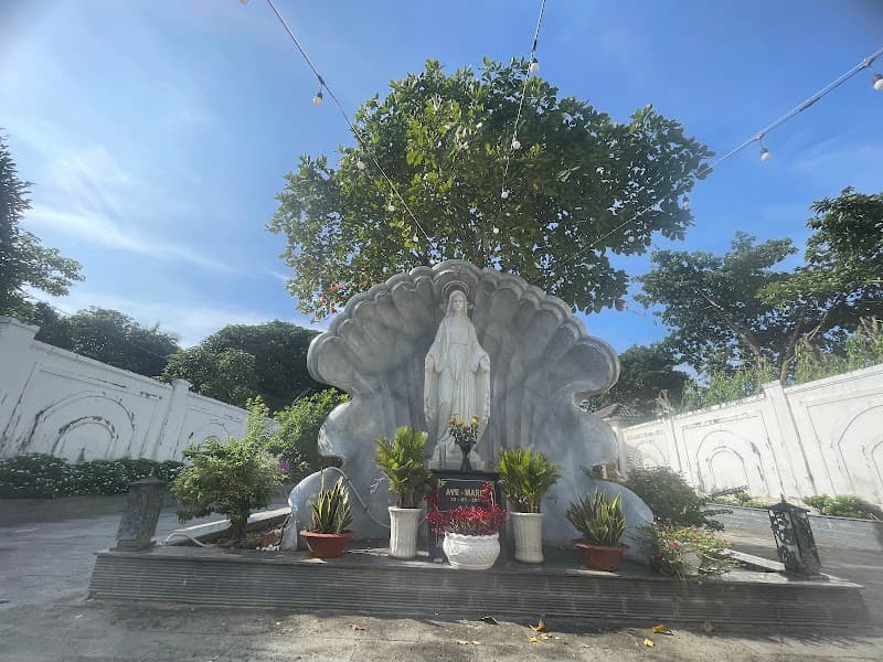 Hình ảnh Nhà Thờ Giáo Xứ La Ngà - 4