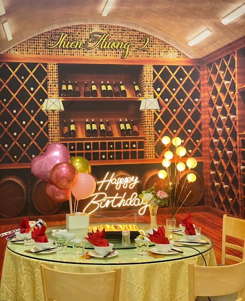 Hình ảnh Nhà hàng Thiên Hương 2 - Hải sản tươi sống - Cơm bình dân - Bún Cù Kỳ - Xôi chả mực đặc sản Hạ Long, Bia Hơi Hạ Long - 5