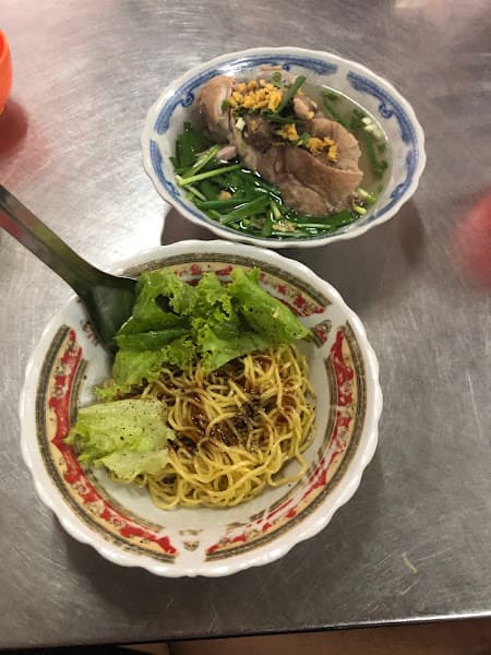 Ảnh bìa Quán Mì Chú Di