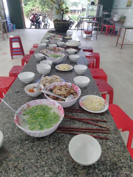 Ảnh bìa Quan Com BICH HONG