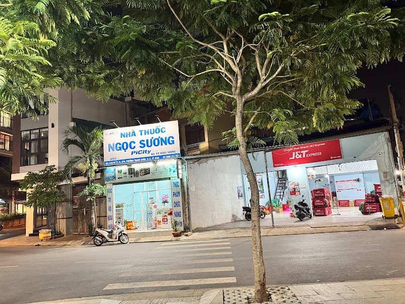 Ảnh bìa FamilyMart