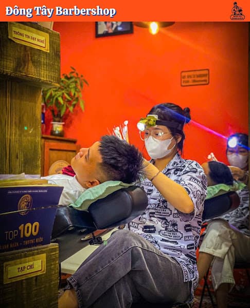 Hình ảnh Đông Tây Barbershop - 341 Nguyễn Thái Bình - 4