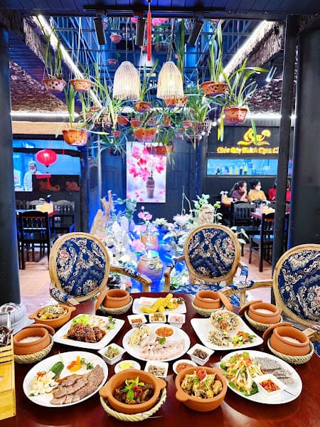 Hình ảnh Nhà Hàng Cơm Niêu Sen - 5