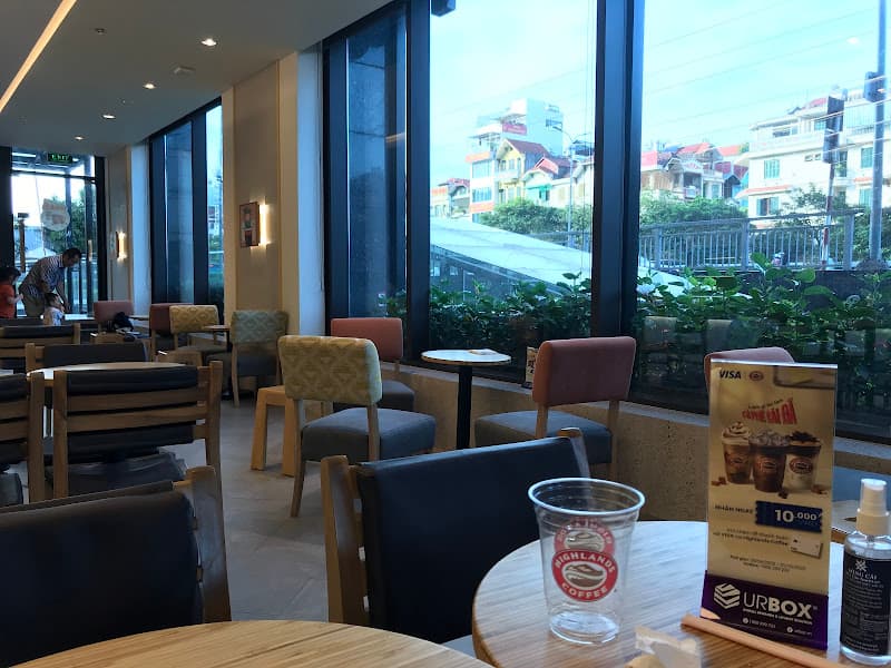 Hình ảnh Highland Coffee Sun Grand City Lương Yên - 2