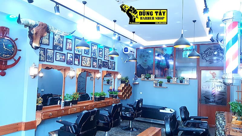Hình ảnh DŨNG TÂY BARBERSHOP - TÓC NAM BẮC GIANG - 5