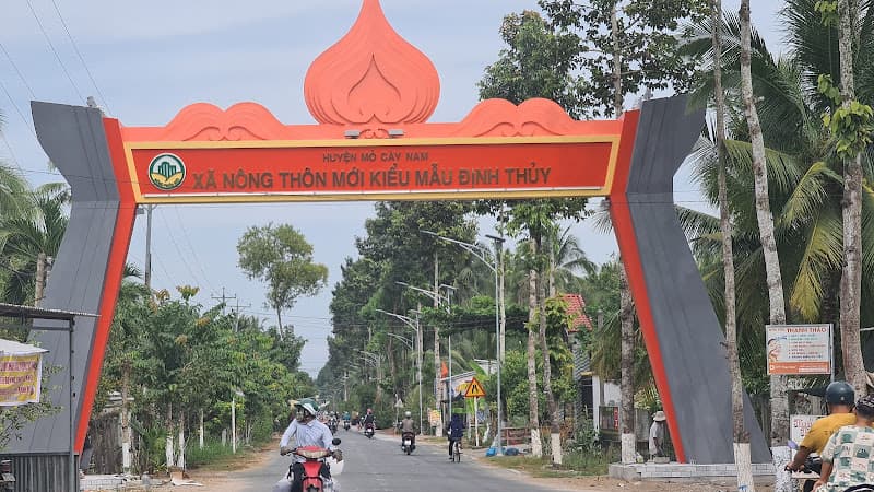 Ảnh bìa Cổng chào Định Thuỷ