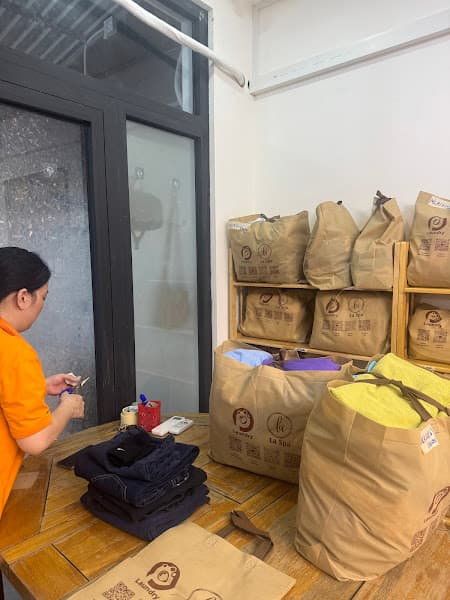 Laundry P Professional - Pick & Delivery Hotel ( Id WeChat: PQ100695, Kakao : Lamassage)