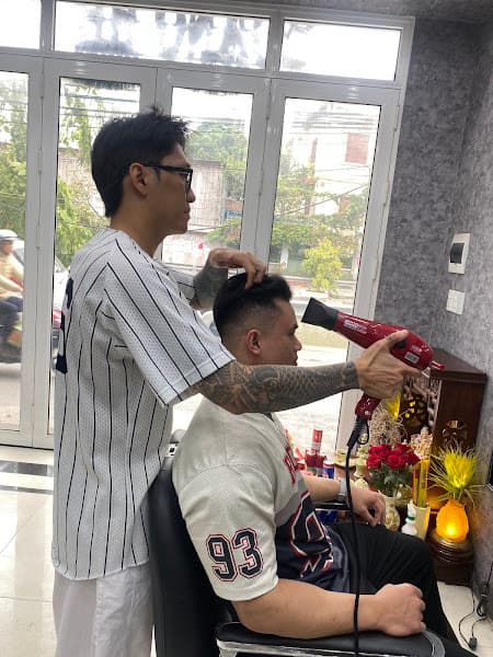 Hình ảnh Tiệm tóc Hoàng He - 2