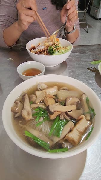 QUÁN CHAY GẤU TRÚC