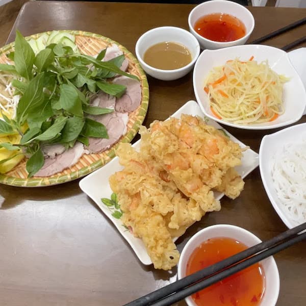 Hình ảnh Bánh tôm bà Lộc - 3