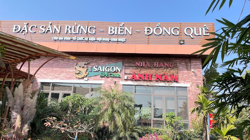 NHÀ HÀNG ÁNH NĂM