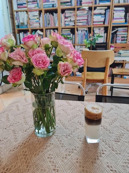 Hình ảnh BOOK CAFE HANA VP - 10