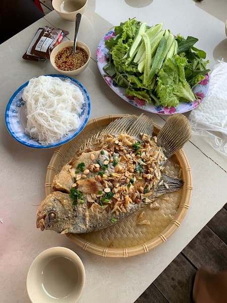 Cúc Phương Quán - Đá Nam Tài