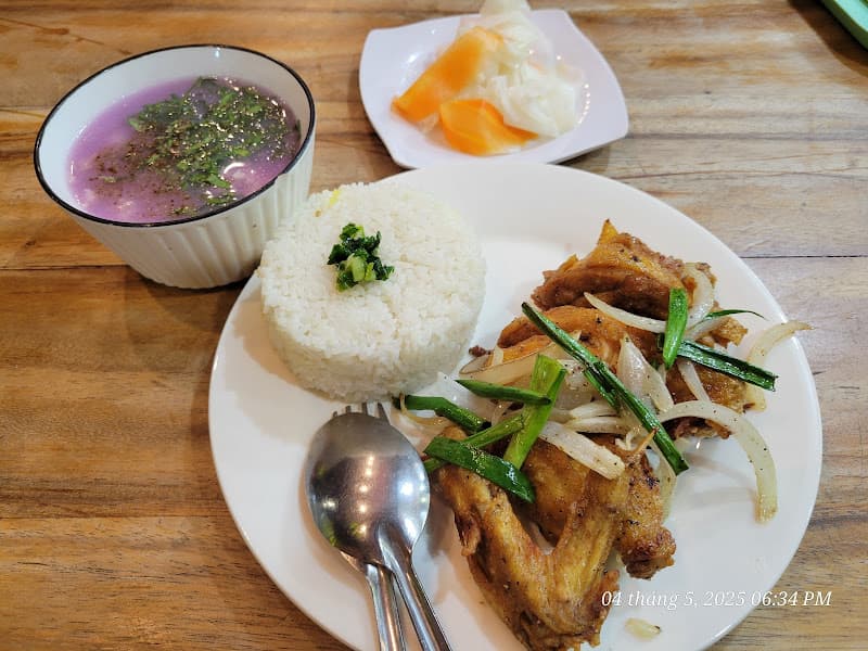 Hình ảnh Cơm Gà Hùng Ký - Đại lộ Hoà Bình Cần Thơ( không có chi nhánh) - 4