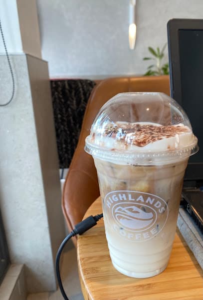 Hình ảnh Highlands Coffee 312 Điện Biên Phủ HCM - 2