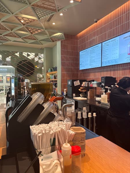 Hình ảnh Starbucks Vincom Thảo Điền - 2