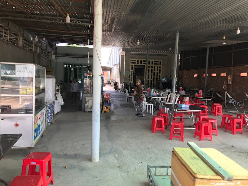 Quán ăn gia đình cơm trà vinh