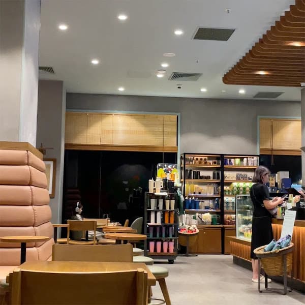 Hình ảnh Starbucks The Garden - 2