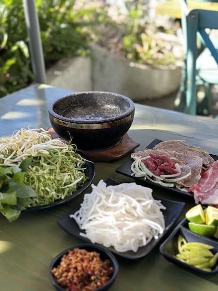 Hình ảnh BÚN BÒ THỐ ĐÁ HOA DÓ & Coffe - 4