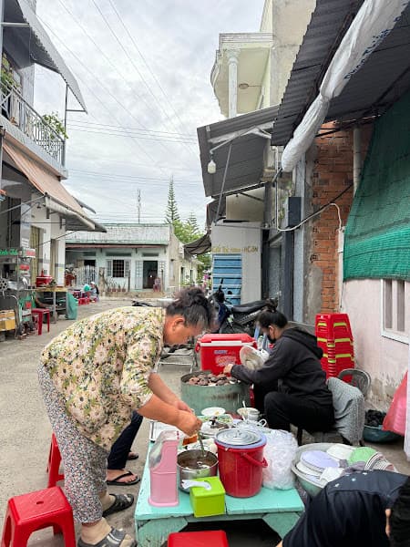 Hình ảnh Quán Bánh căn( quán nhỏ địa phương) - 4