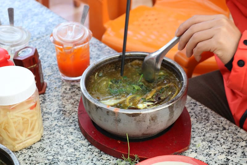 Hình ảnh Phở - Lươn Thố Đá 300⁰/c - 7