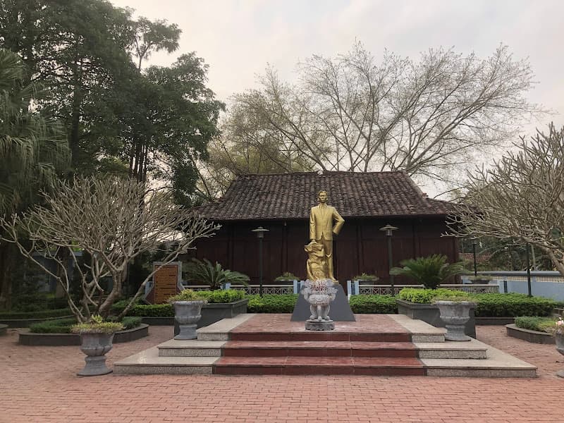 Ảnh bìa Di tích Hoàng Đình Giong