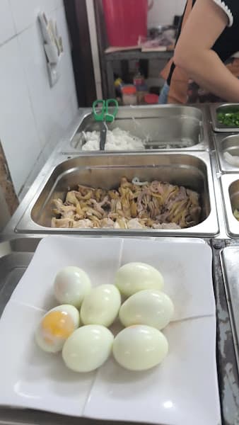 Hình ảnh Phương Oanh Bún - Chả - Phở - Cơm Văn Phòng - 2