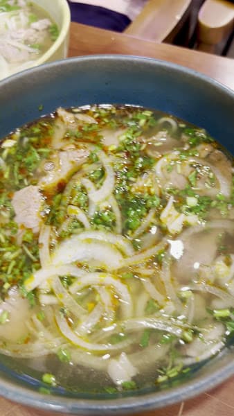 Hình ảnh Bún Bò Huế Chú Khải Péo - Hue Beef Noodle Soup - 5