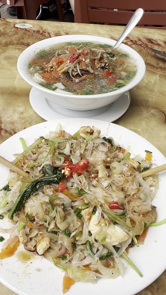 Hình ảnh Yummy 1 Restaurant - 3