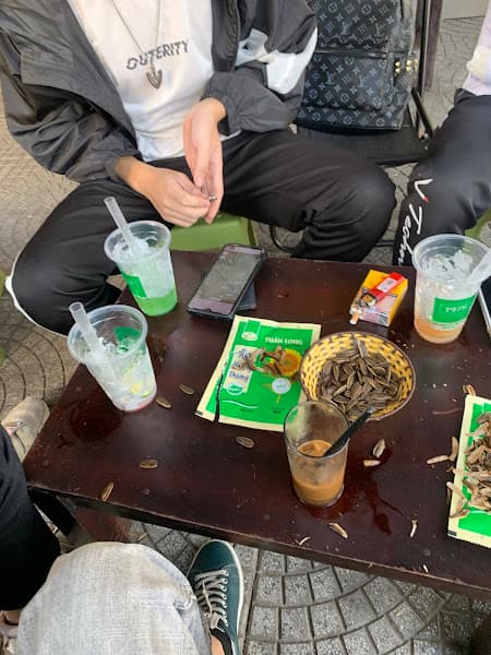 Tiệm Trà Chanh 1975-GB