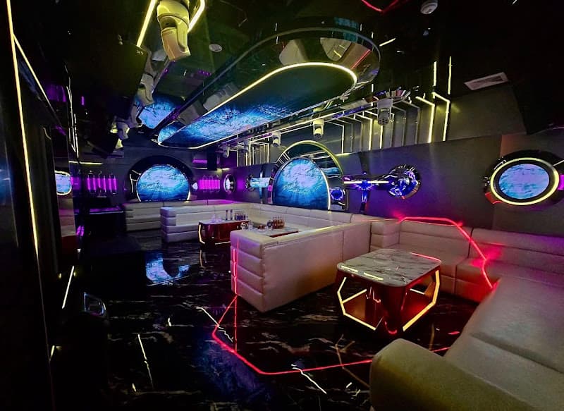 Hình ảnh Sành Lounge - 2