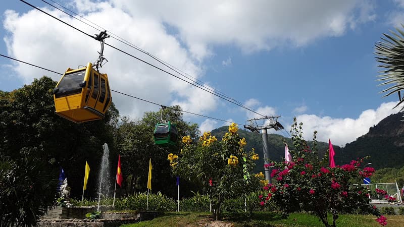 Hình ảnh Cáp treo Núi Cấm (Ga đi) - 5
