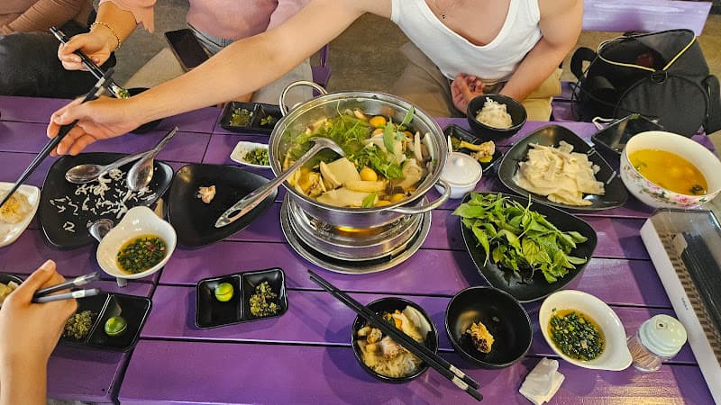 Hình ảnh Tam Gia Quán - Lẩu Gà Lá É - 2