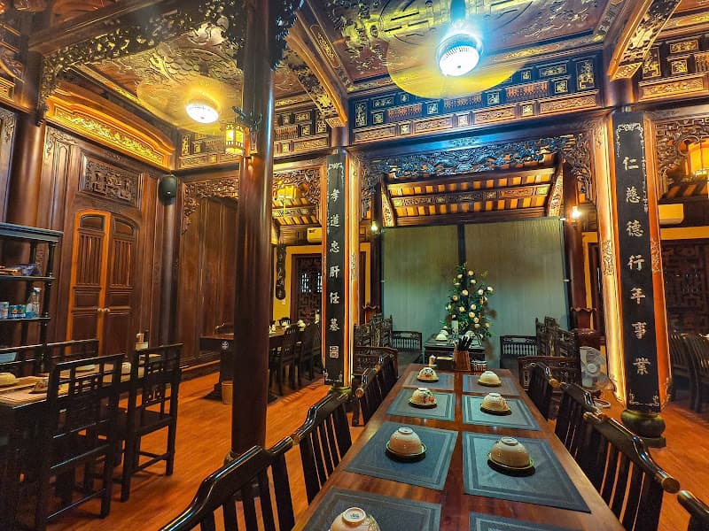 Nhà hàng Cơm Niêu Xưa Gia Phúc