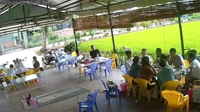 Ảnh bìa Quán ăn gia đình - Hương Đồng