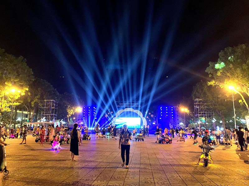 Hình ảnh Quảng Trường Thành Phố Vĩnh Long - 3