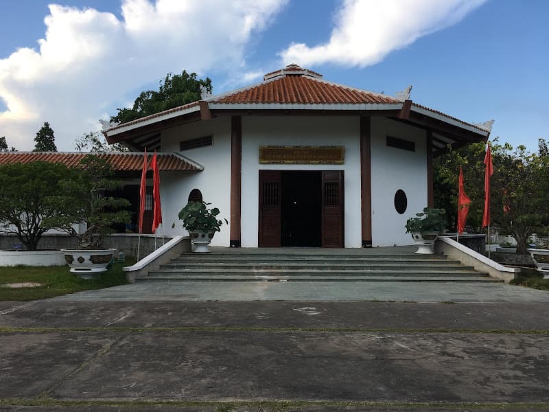 Hình ảnh Lăng Cụ Nguyễn Sinh Sắc - 3