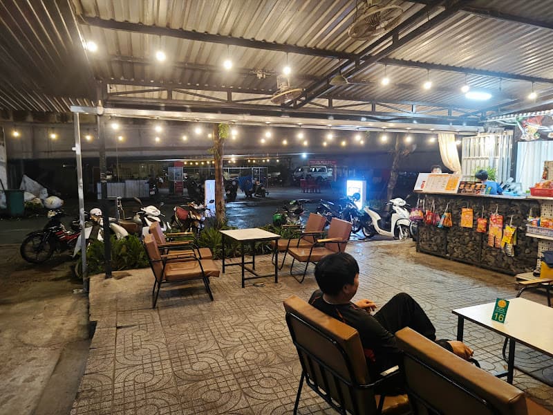 Hình ảnh Cafe Royal - 4
