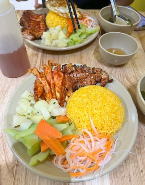 Hình ảnh Cơm Quán - Vị ngon khó cưỡng - 2