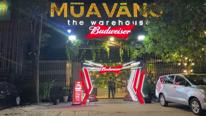 Hình ảnh Mùa Vàng The Warehouse - 3