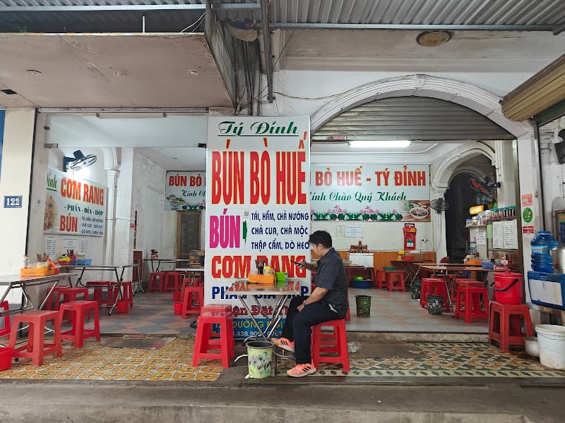 Bún bò Huế - Tý Đỉnh