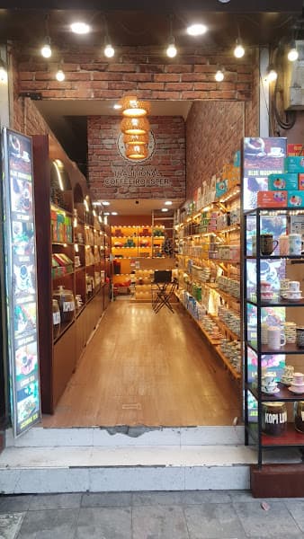 Ảnh bìa Trung The Coffee House