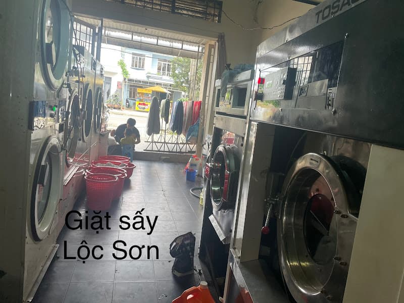 Hình ảnh Giặt ủi lộc sơn- giặt sấy Bảo Lộc - 6