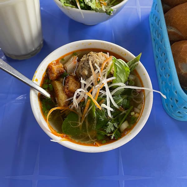 Hình ảnh Bánh mì xíu mại chén - Thu Còi - 2