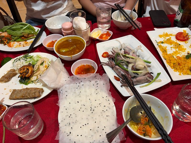 Hình ảnh Nhà Hàng Hoa Sơn Quán - 4